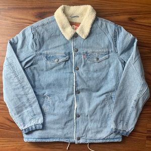Levi’s Sherpa Trucker Jacket Brand New With tags